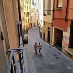 The First Porta Soprana Prione Apartment Genua