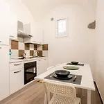 The First Porta Soprana Prione Apartment Genua