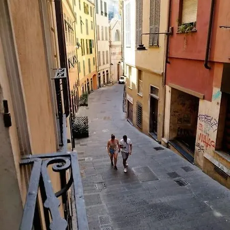The First Porta Soprana Prione Apartment Genua