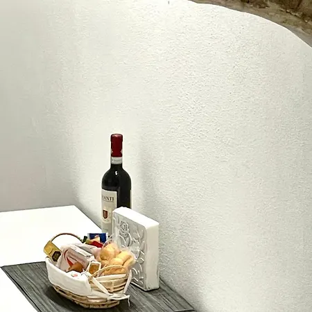 Apartment The First Porta Soprana Prione